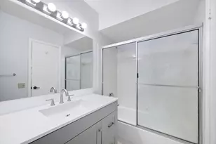 621 NW 105th Way, Pembroke Pines, FL 33026 - Photo 19