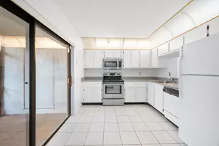621 NW 105th Way, Pembroke Pines, FL 33026 - Photo 3