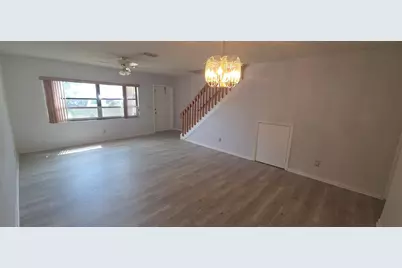 621 NW 105th Way, Pembroke Pines, FL 33026 - Photo 9