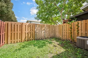 621 NW 105th Way, Pembroke Pines, FL 33026 - Photo 17
