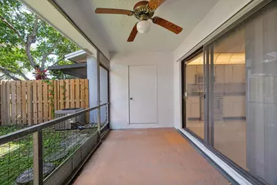 621 NW 105th Way, Pembroke Pines, FL 33026 - Photo 15