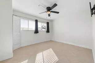 200 Waterway Dr S Unit, Lantana, FL 33462 - Photo 9