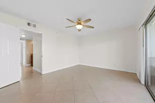 200 Waterway Dr S Unit, Lantana, FL 33462 - Photo 13