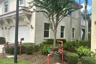 2911 Cascada Isle Way, Hollywood, FL 33024 - Photo 3