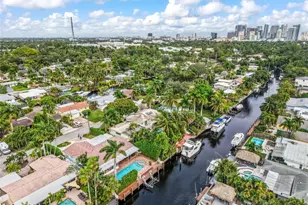 1700 SW 5th Ct, Fort Lauderdale, FL 33312 - Photo 5