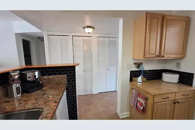 2801 Somerset Drive #211, Fort Lauderdale, FL 33311 - Photo 5