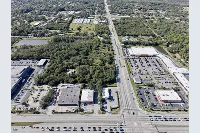 511 W Midway Road, Fort Pierce, FL 34982 - Photo 7