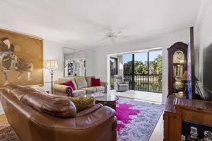 228 Fox Glen Dr Unit, Naples, FL 34104 - Photo 5