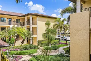 228 Fox Glen Dr Unit, Naples, FL 34104 - Photo 15