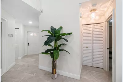 1427 Seagrape Circle, Weston, FL 33326 - Photo 9