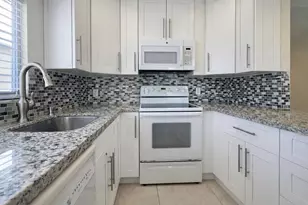 176 Tuscany C, Delray Beach, FL 33446 - Photo 5