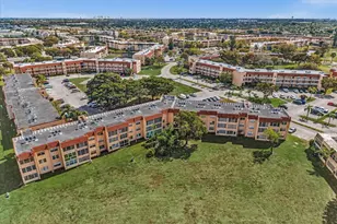 9041 Sunrise Lakes Blvd, Sunrise, FL 33322 - Photo 33