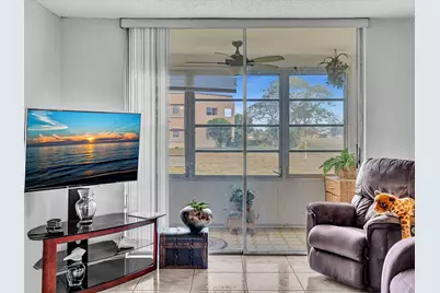 9041 Sunrise Lakes Boulevard #113, Sunrise, FL 33322 - Photo 19