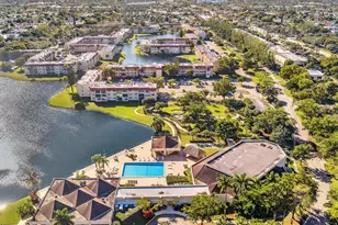 9041 Sunrise Lakes Blvd, Sunrise, FL 33322 - Photo 45