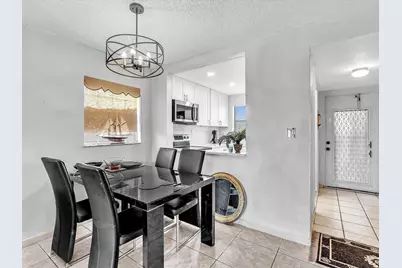 9041 Sunrise Lakes Boulevard #113, Sunrise, FL 33322 - Photo 15