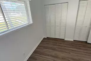 902 E Tiffany Dr, West Palm Beach, FL 33407 - Photo 17