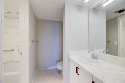 1 Las Olas Circle #605, Fort Lauderdale, FL 33316 - Photo 15