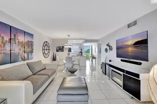 2615 NE 3rd Ct, Boynton Beach, FL 33435 - Photo 3