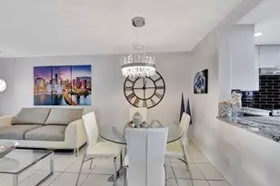 2615 NE 3rd Ct, Boynton Beach, FL 33435 - Photo 11