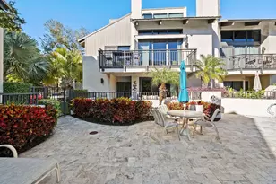 8 Portside Dr, Fort Lauderdale, FL 33316 - Photo 43