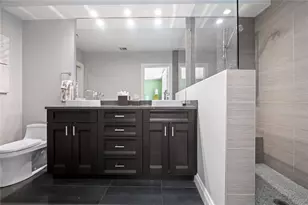 8 Portside Dr, Fort Lauderdale, FL 33316 - Photo 11