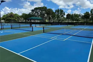 901 Hillcrest Dr, Hollywood, FL 33021 - Photo 15