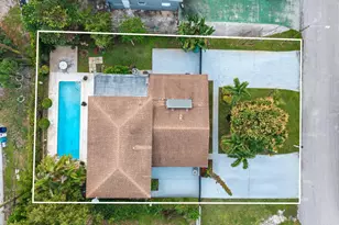 20335 NE 13th Ct, Miami, FL 33179 - Photo 35
