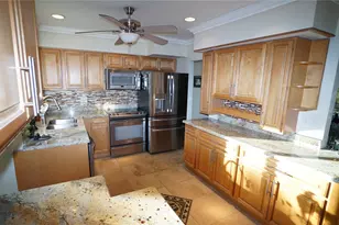 1240 SW 4th Ave, Pompano Beach, FL 33060 - Photo 11