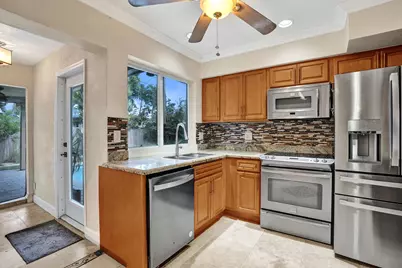 1240 SW 4th Avenue, Pompano Beach, FL 33060 - Photo 21