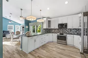 2727 NW Florida Ave, Stuart, FL 34994 - Photo 3