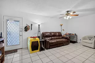 101 SW 132nd Way, Hollywood, FL 33027 - Photo 5