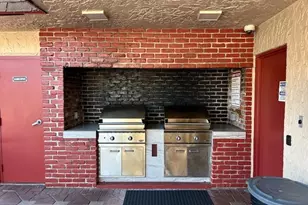 1000 Country Club Dr, Margate, FL 33063 - Photo 39