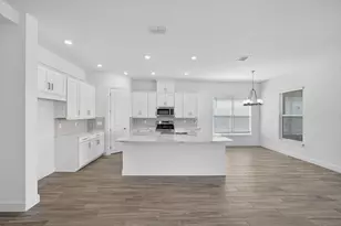 13605 SW Alejandro Ct, Port Saint Lucie, FL 34987 - Photo 3