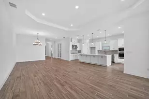 13613 SW Alejandro Ct, Port Saint Lucie, FL 34987 - Photo 11