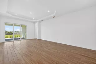 13613 SW Alejandro Ct, Port Saint Lucie, FL 34987 - Photo 9