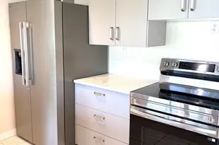 6875 NW 15th St, Margate, FL 33063 - Photo 9