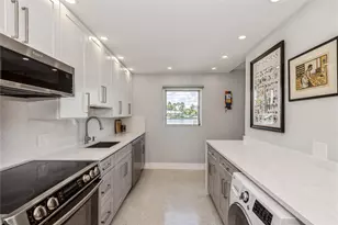 561 Bayshore Dr, Fort Lauderdale, FL 33304 - Photo 11