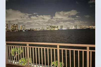 251 174th Street #220, Sunny Isles Beach, FL 33160 - Photo 3