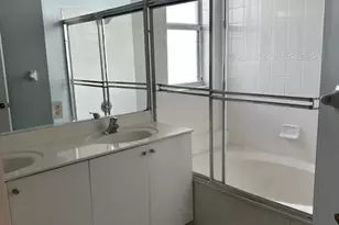 1008 NE 39th Ave, Homestead, FL 33033 - Photo 9