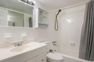 [Address not provided], Hallandale Beach, FL 33009 - Photo 5