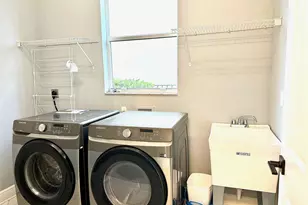 1886 SW Grey Falcon Cir Circle SW, Vero Beach, FL 32962 - Photo 13