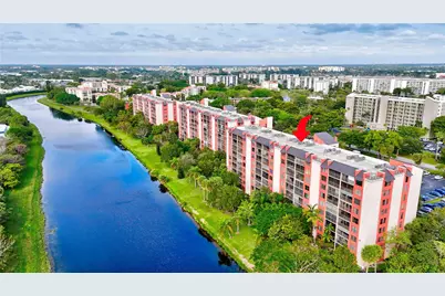 2200 S Cypress Bend Drive #702, Pompano Beach, FL 33069 - Photo 23