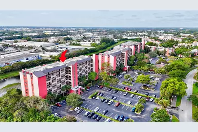 2200 S Cypress Bend Drive #702, Pompano Beach, FL 33069 - Photo 27