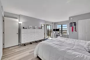 2200 S Cypress Bend Dr, Pompano Beach, FL 33069 - Photo 11