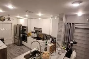 9335 NW 45th St, Sunrise, FL 33351 - Photo 5