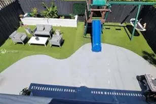 9335 NW 45th St, Sunrise, FL 33351 - Photo 11