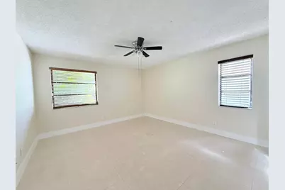 71 Laredo Lane, Boca Raton, FL 33487 - Photo 13