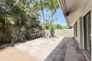71 Laredo Ln, Boca Raton, FL 33487 - Photo 17