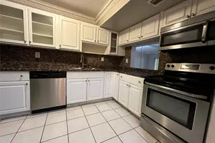 6630 Racquet Club Dr, Lauderhill, FL 33319 - Photo 9