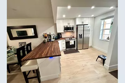 1050 Country Club Drive #303, Margate, FL 33063 - Photo 9